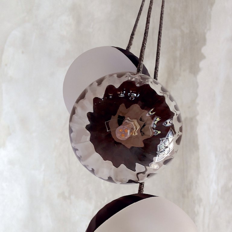 Luxusní svítidlo Chaose z točené a odlévané kameniny či porcelánu